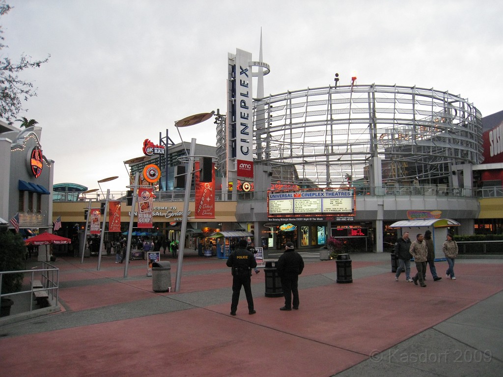 Disney 2010 D1 0680.jpg - January 9-11, 2010 Disney World Florida. Went to run the marathon. Saturday, fly down, check in, go to Expo to pick up packet, then to see Blue Man Group in the evening.